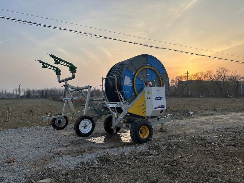 새로운 스타일의 현대식 농업용 피벗 관개 기계 200m - Farming Agriculture Machine 리뷰 및 가격